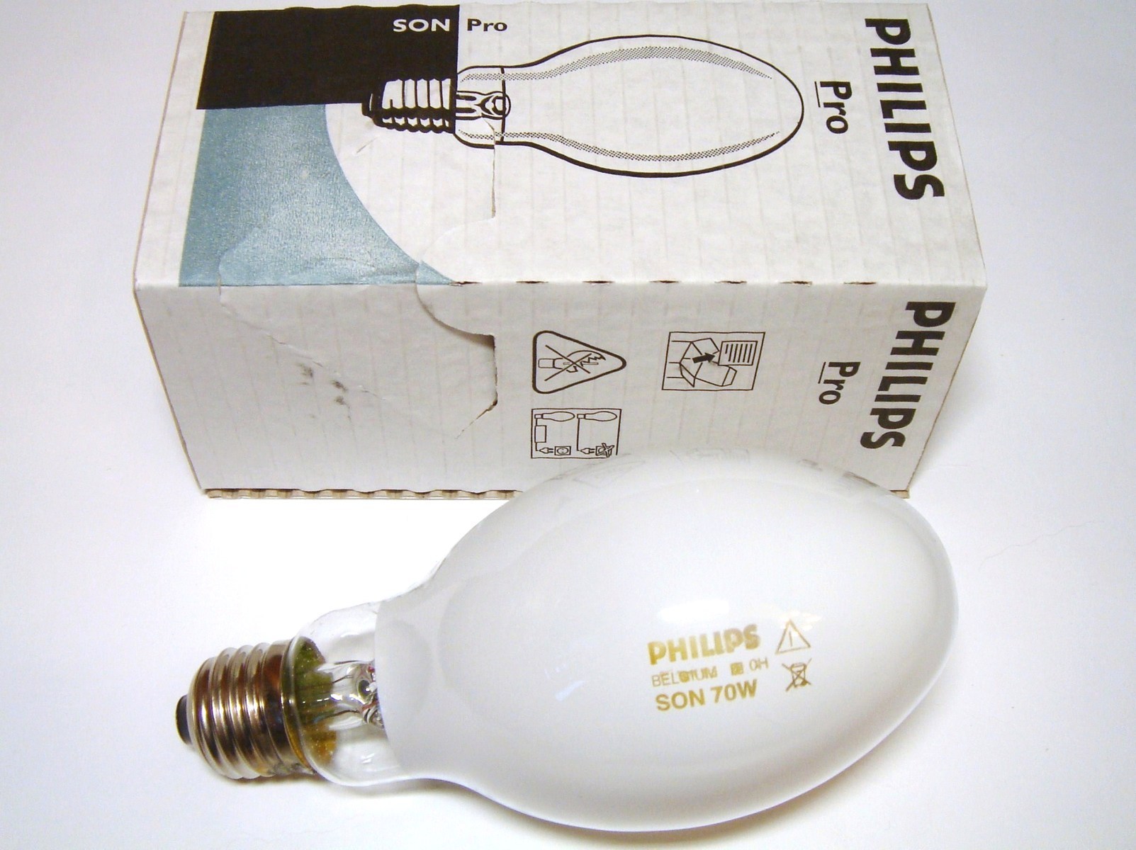 Лампа натриевая ДНАТ 70вт son-t Pro e27 Philips