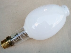  
	Ртутная лампа ДРЛ 700 Вт, Россия 
