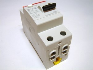  
	Aвтомат тока утечки 1-фазный 25 A, 30мA(0,03A), ABB, FH202 AC-25/0,03, 2CSF202004R1250 

