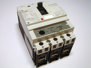  
	Автоматический выключатель 3-фазный, 40A, General Electric, FD160, FDE36TC040EF, 430005 
