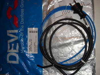 <p>
	Куплю кабель для обогрева труб Devi 20 Вт, 2 м, 230 B, DPH-10 Вт/м.</p>
