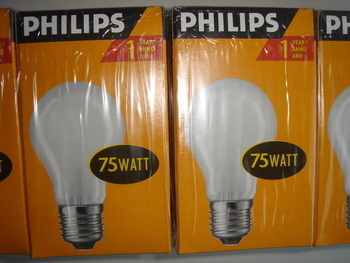 <p>
	Куплю лампы накаливания 75 Вт, Philips, Osram, General Electric, Tungsram, Sylvania</p>

