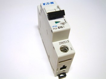 <p>
	Модульный автоматический выключатель 1-фазный B 10A, Eaton, PL6-B10/1, 286519</p>
