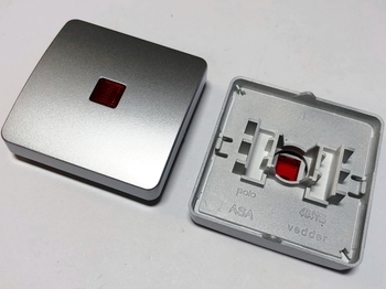 <p>
	Одинарная клавиша Hager Polo (серия - Optima), 12009112, для выключателя скрытой установки</p>
