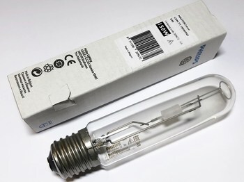 <p>
	Металлогалогенная лампа 150 Вт, CDM-TT 150W/942, Philips Master, 209672</p>
